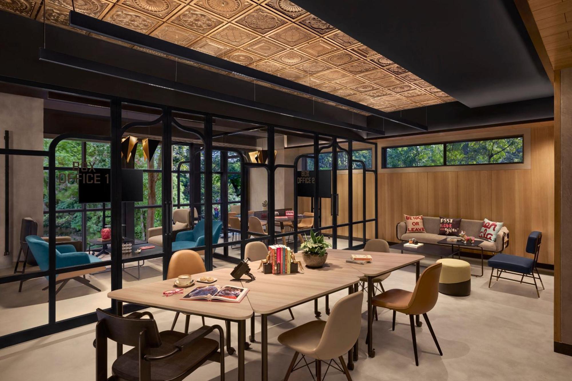 Moxy Mumbai Andheri West Екстериор снимка
