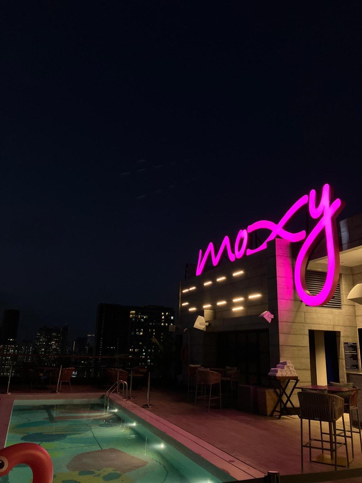 Moxy Mumbai Andheri West Екстериор снимка